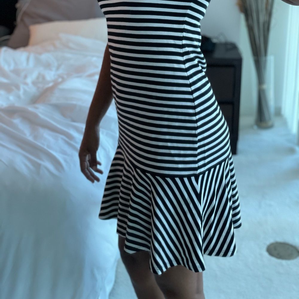 Ralph Lauren Sz PM petite medium striped flounce dress - Picture 5 of 11
